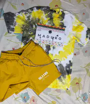 Amarelo