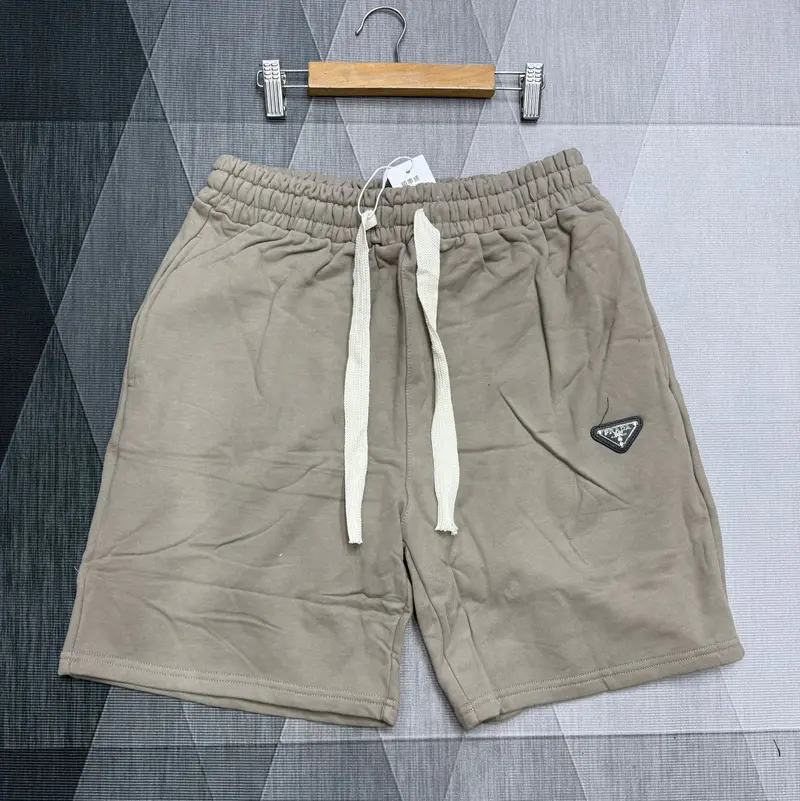 Shorts Esportivos Prada Bege