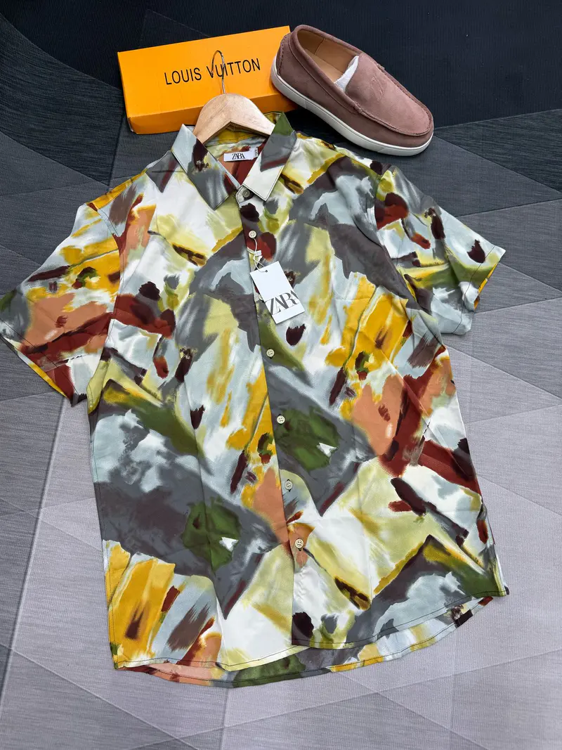 Camisa Masculina Estampada Artística Zara · Cremoso / Castanho