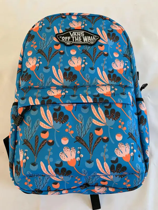 Mochila Estampada "Off The Wall" com Design Exclusivo