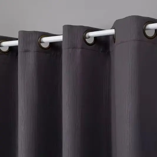 Cortina Blackout Elegante com Ilhós