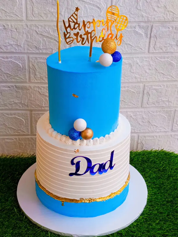 Bolo de Aniversário Elegância Azul