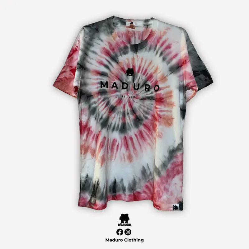Camiseta Tie-Dye Maduro · Preto / Branco / Vinho / Castanho