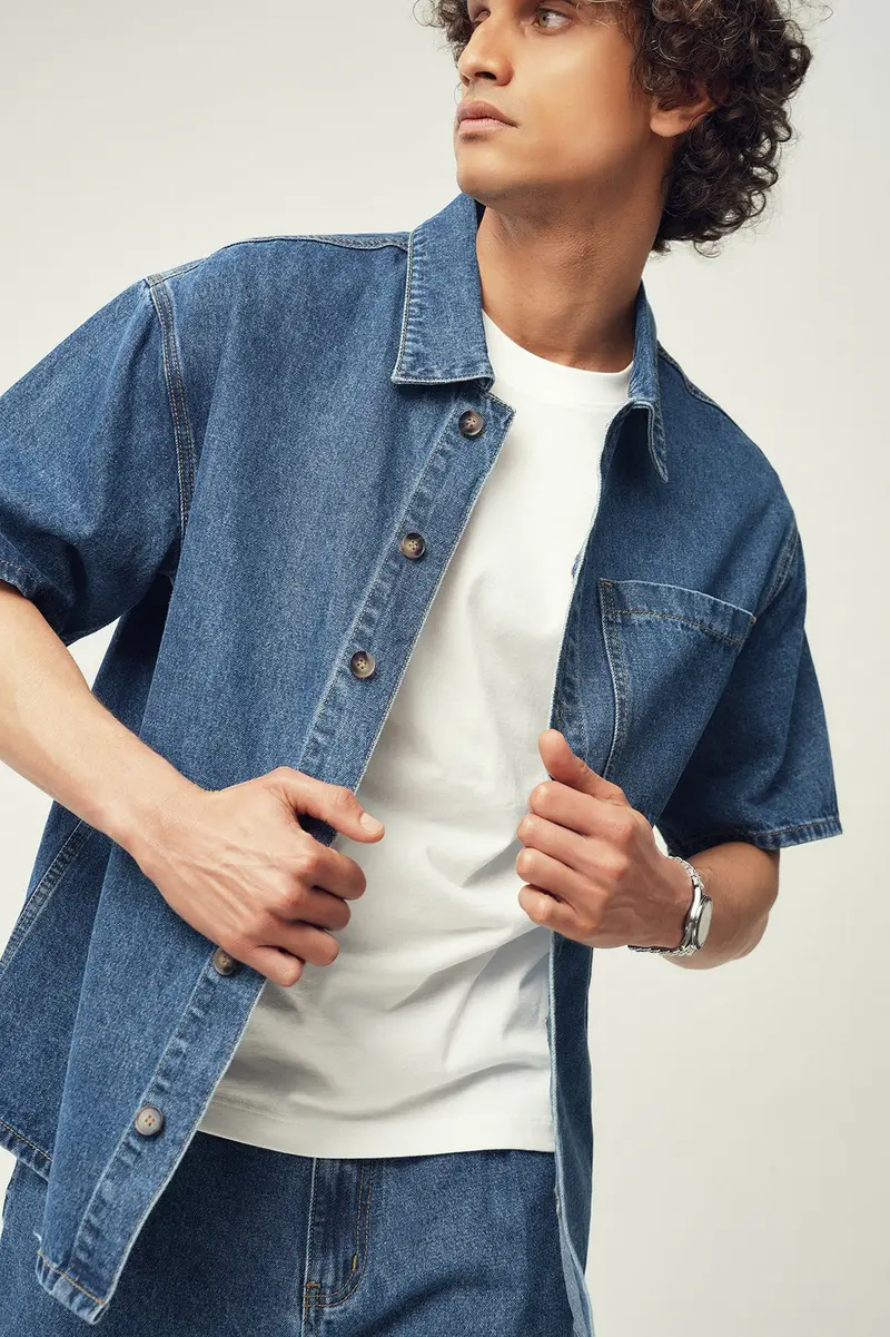 Camisa largo de ganga · Homem