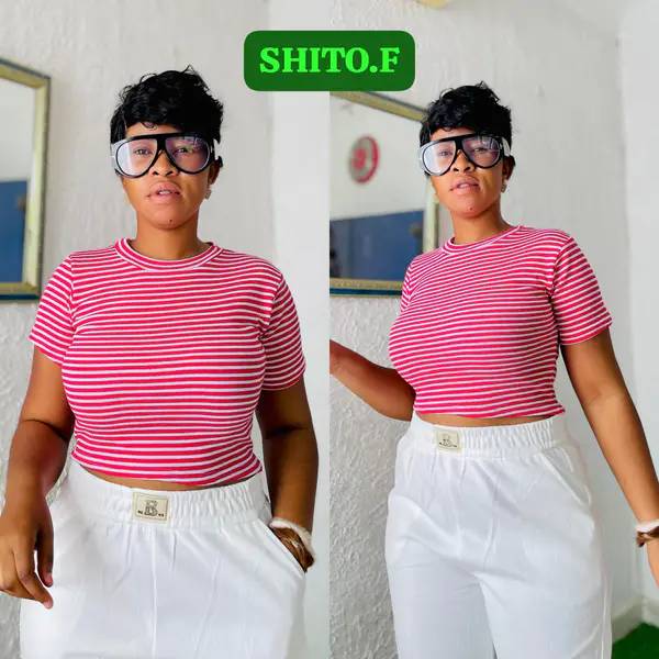 Camiseta Feminina Listrada Premium