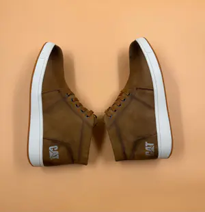 Ténis CAT Urbano Castanho