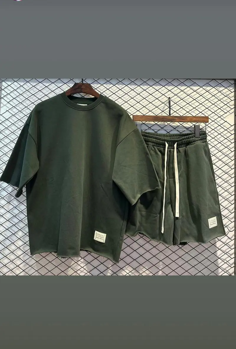 Conjunto Casual Verde Militar– Camiseta & calção Conforto e Versatilidade
