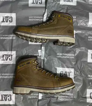 Bota CAT Seakyland Explorer Creme Masculina