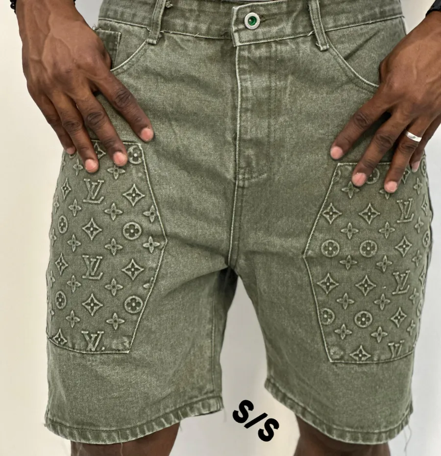 Shorts Denim Verde Estampado LV