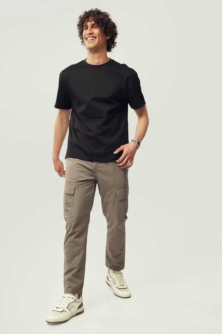 Calças Tapered · Homem · Castanho · Modelo 2