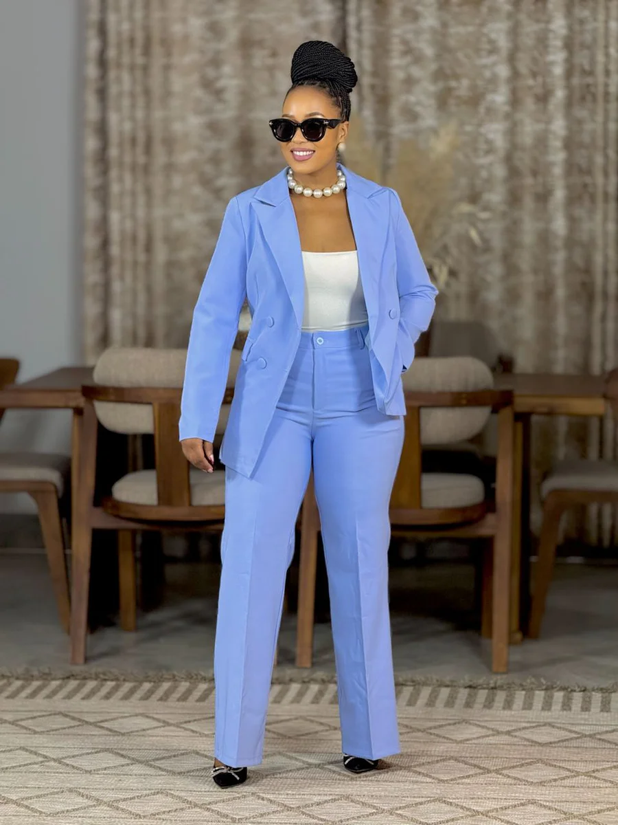 Terno Feminino - Calça e Casaco Azul Royal · Azul Claro