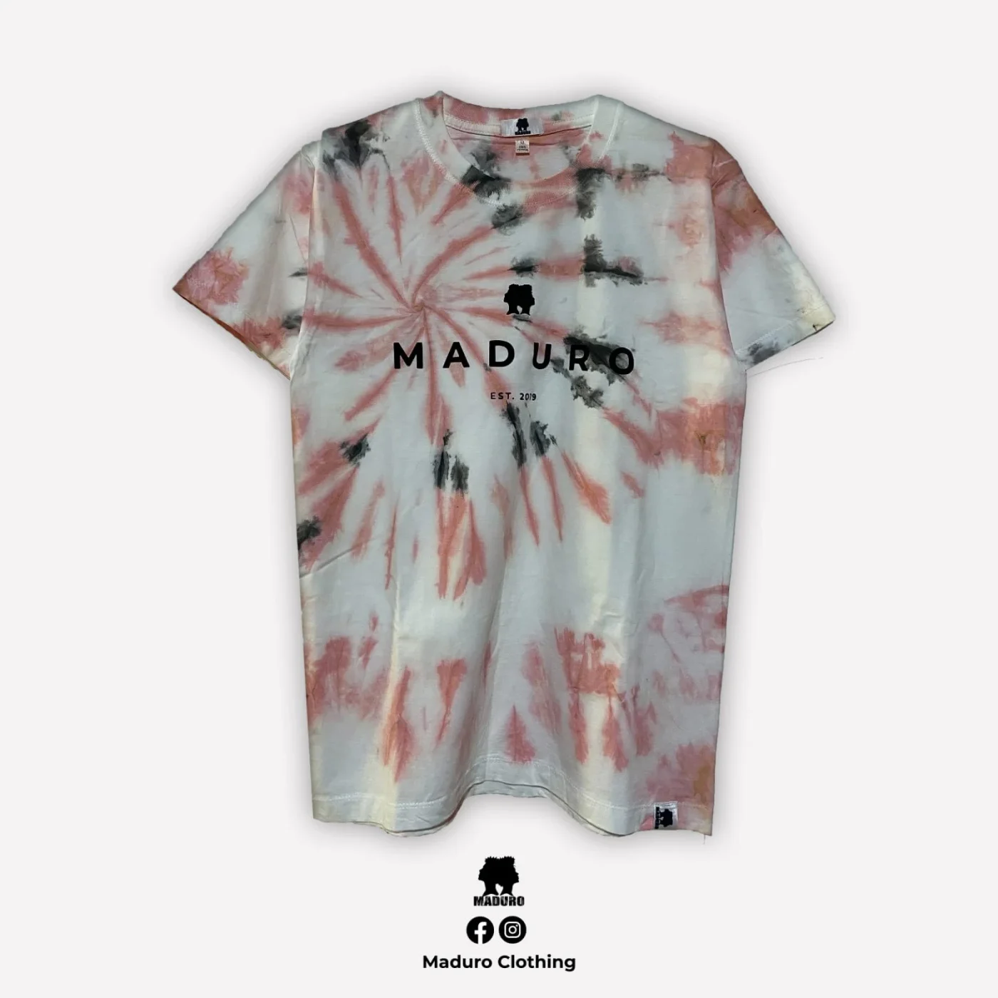 Camiseta Tie-Dye Maduro · Creme / Preto / Bage