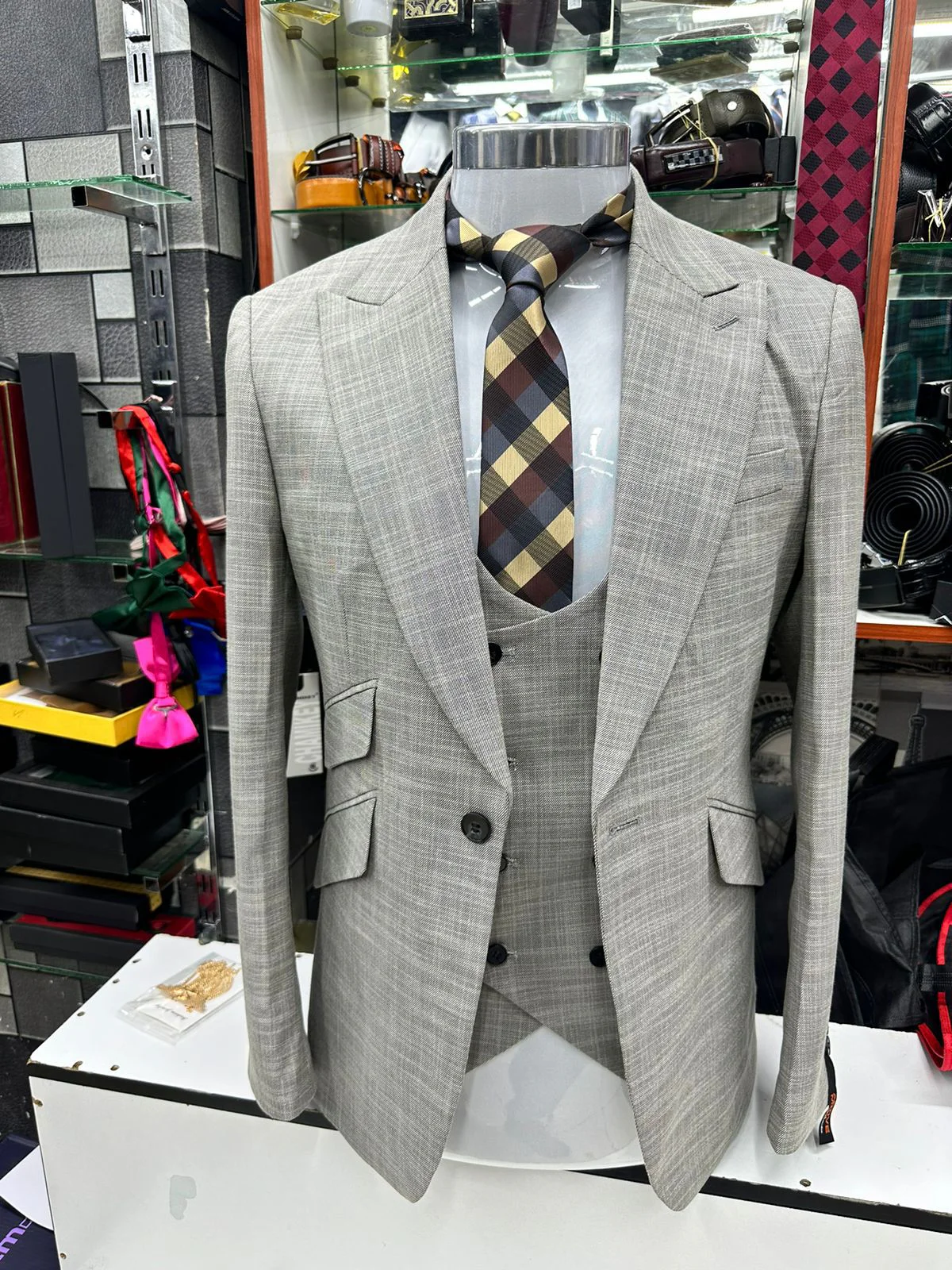 Terno Masculino 3 Peças · Branco / Creme