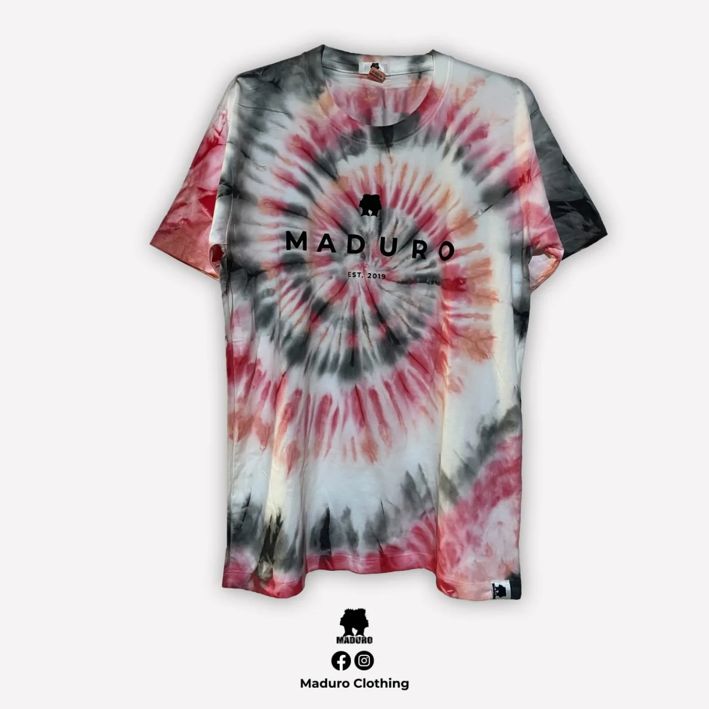 Camiseta Tie-Dye Maduro · Preto / Branco / Vinho / Castanho