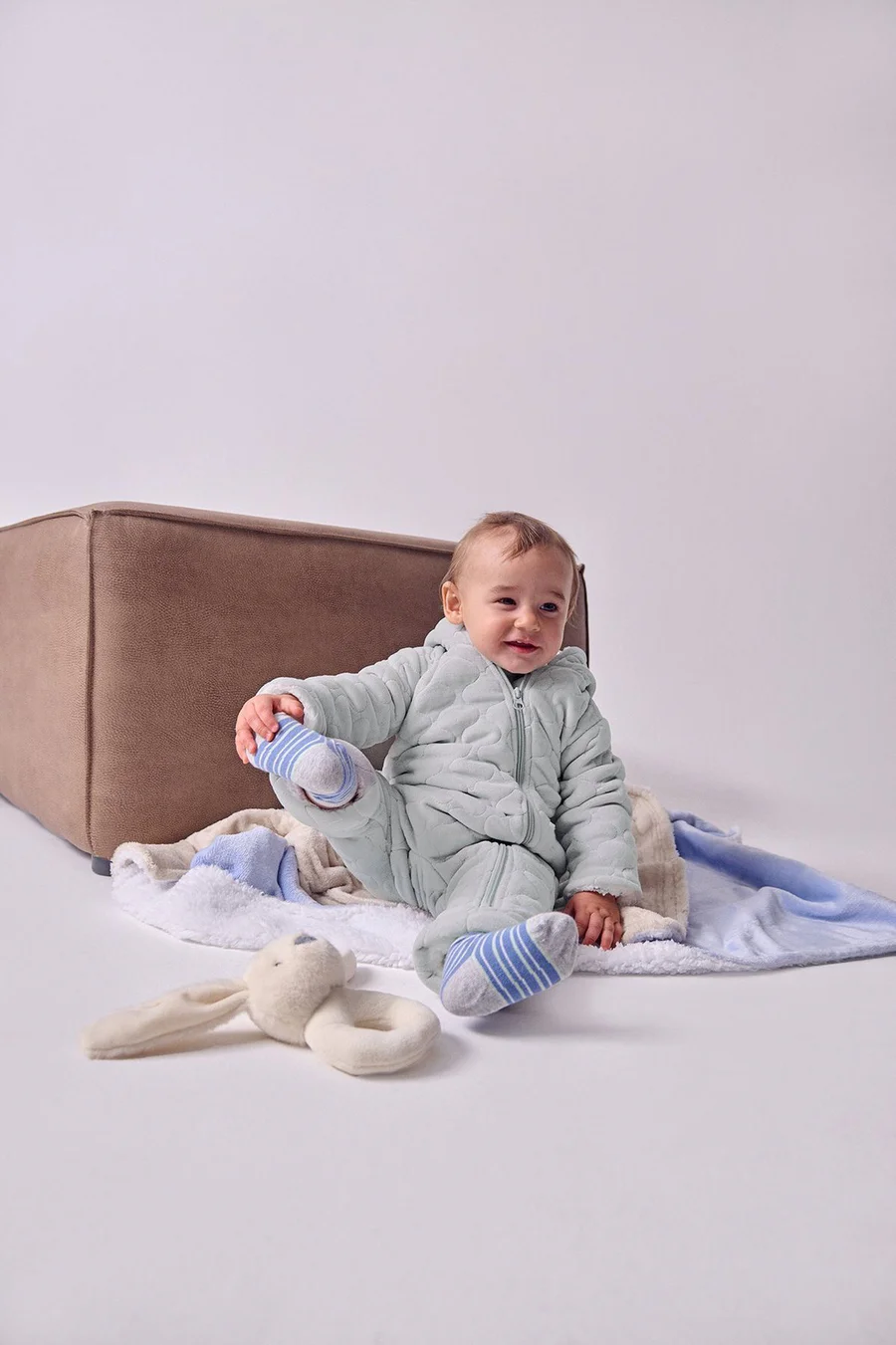 Babygrow em poliéster · Bebé · Cinzento