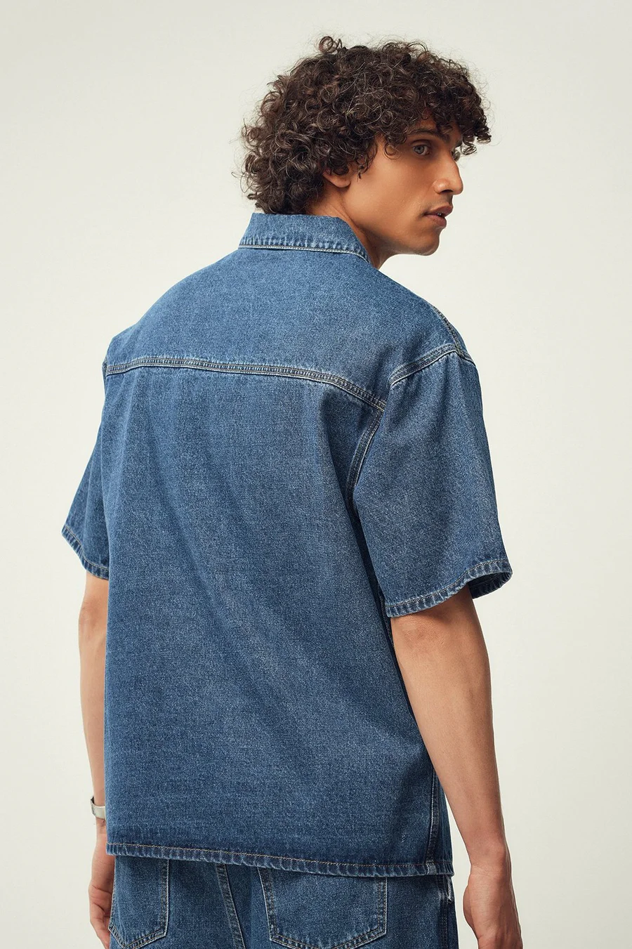 Camisa largo de ganga · Homem