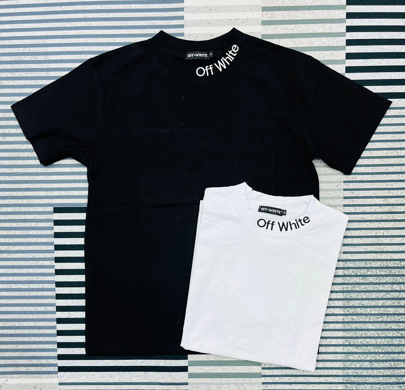 Camiseta Off-White Arrows Brush – Edição Exclusiva · Preto