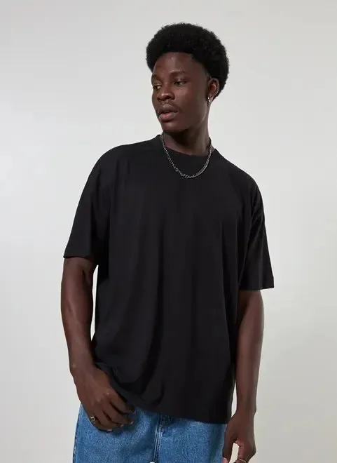 Camiseta KingSize Masculina Grande & Alta No Sweat com Gola Redonda · Preto