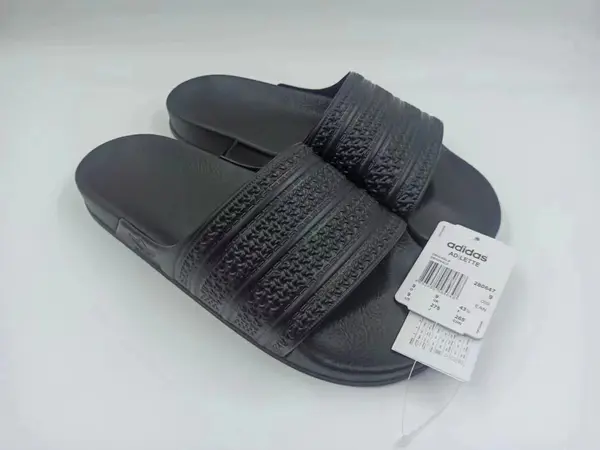 Chinelos Adidas Adissage