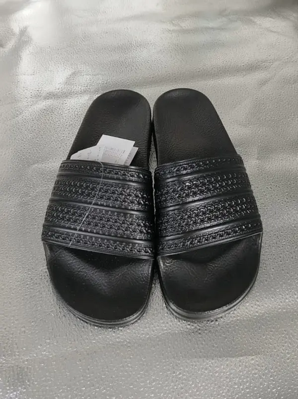 Chinelos Adidas Adissage