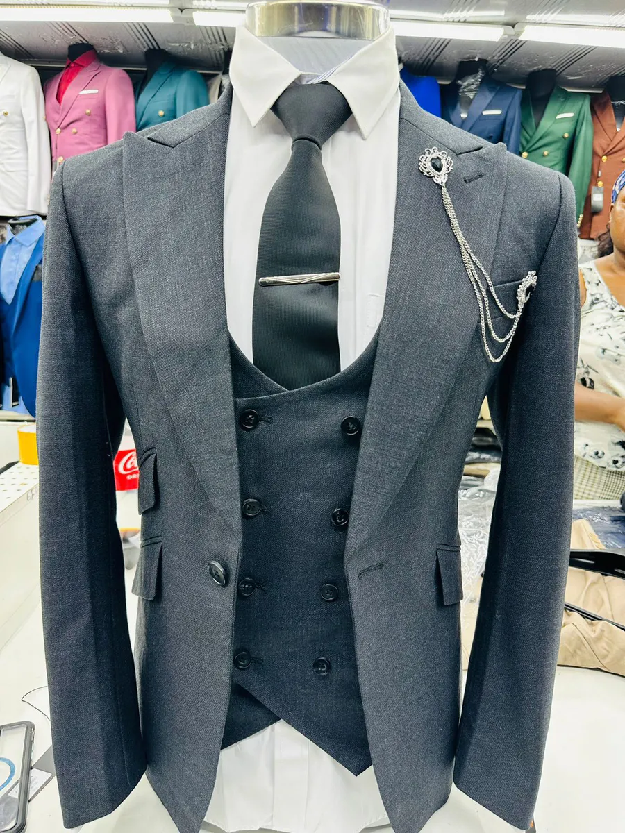 Terno Masculino 3 Peças · Cinzento Escuro