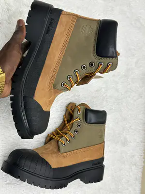 Bota Timberland® Bee Line Cano 6 Polegadas com Biqueira de Borracha