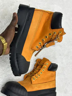 Bota Timberland® Bee Line Cano 6 Polegadas com Biqueira de Borracha