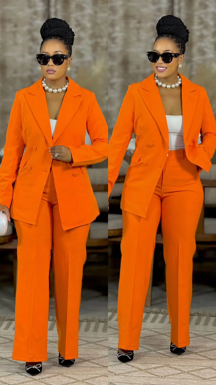 Terno Feminino - Calça e Casaco Azul Royal · Laranja