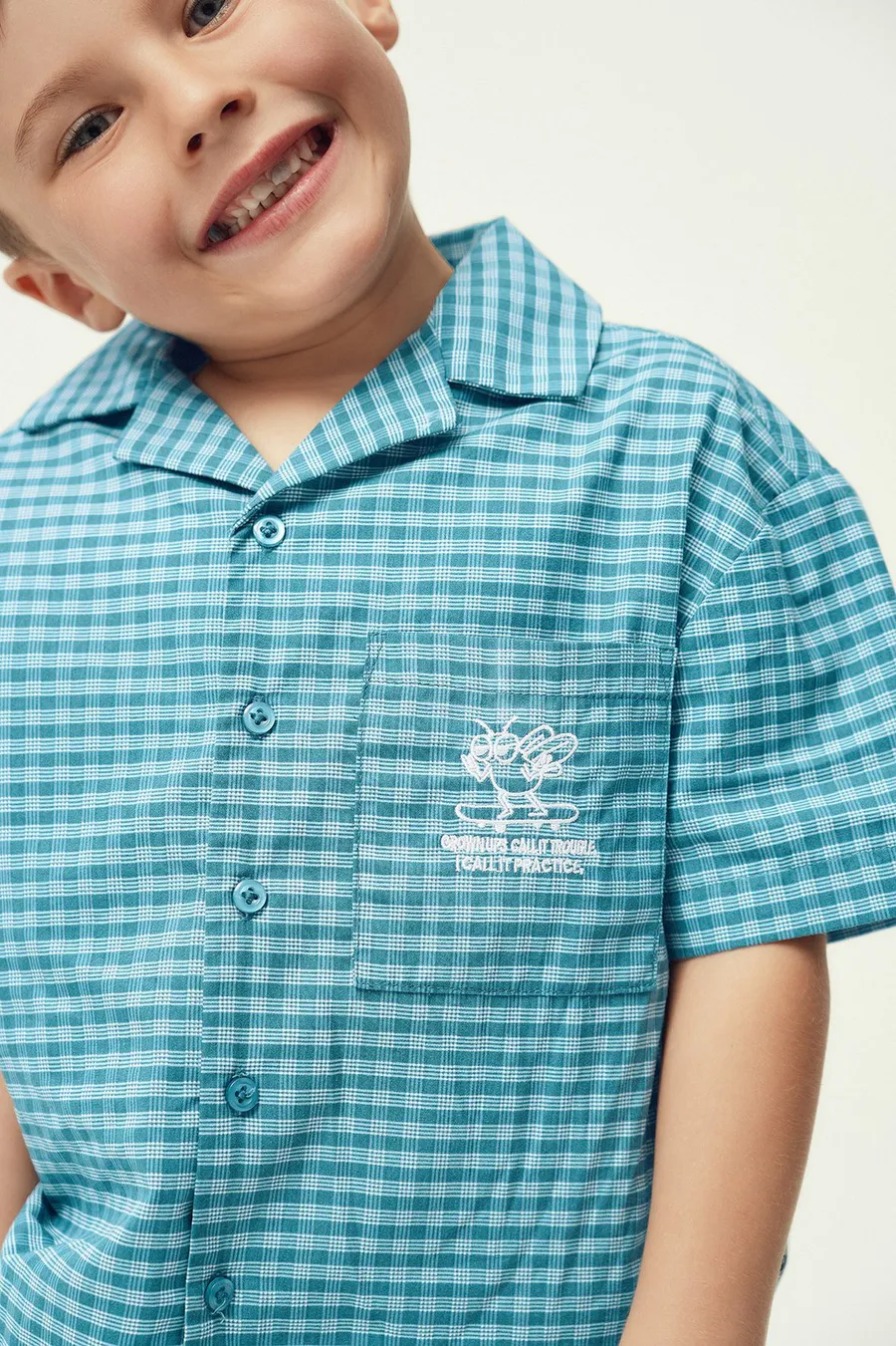 Camisa Boxy em algodão · Menino · Azul