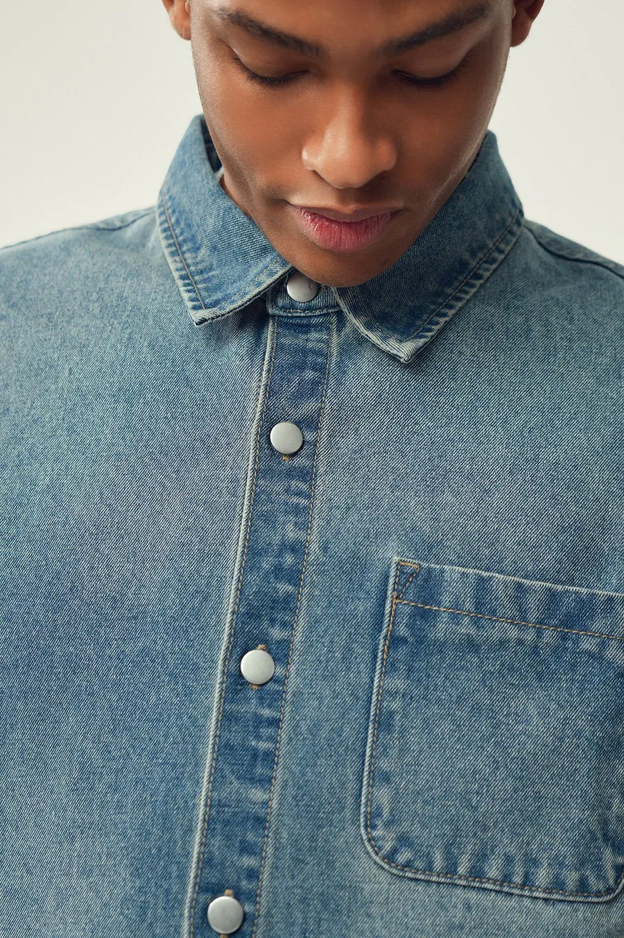 Camisa largo de ganga · Homem