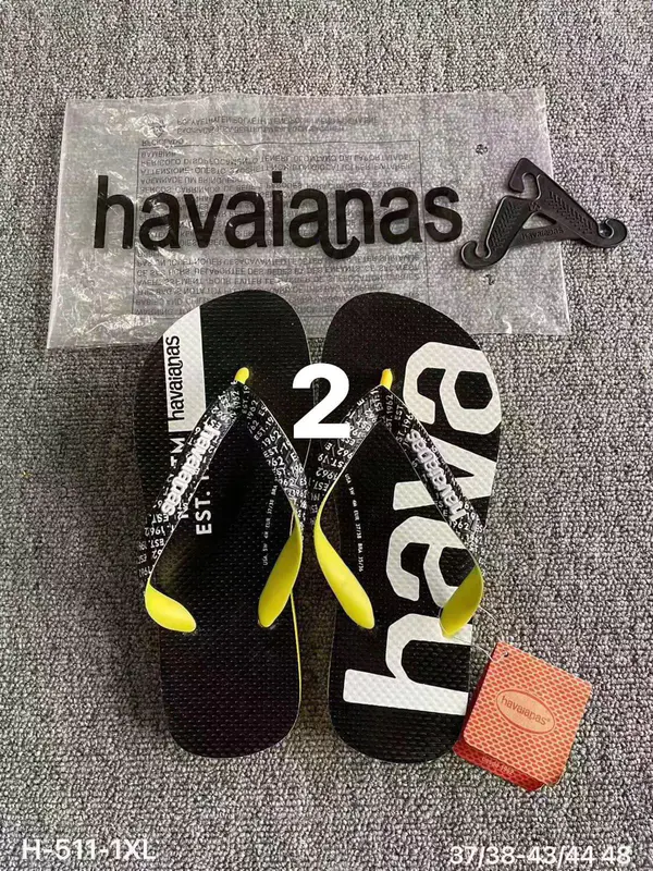 Chinelo Havaianas Street Preto e Amarelo – Leveza e Estilo para o Dia a Dia