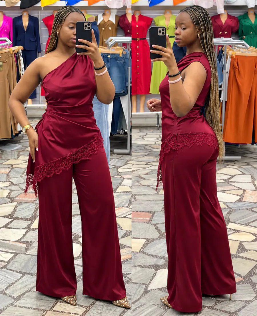 Conjunto de Cetim de Um Ombro com Renda e Calça Pantalona