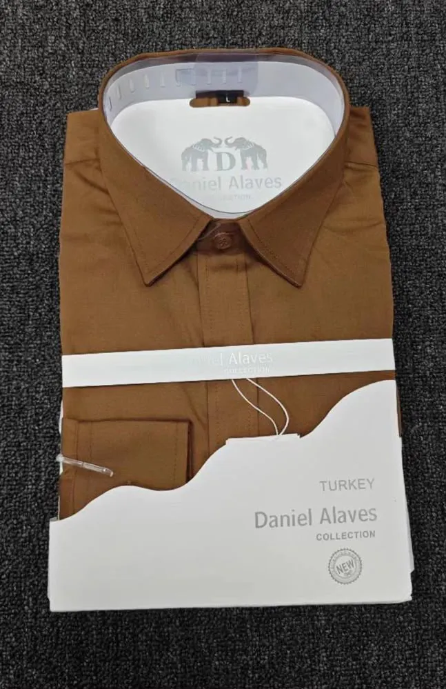 Camisa Clássica Daniel Alves Manga Comprida Castanho